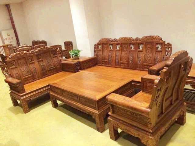 刺猬紫檀象頭如意沙發(fā)-廣州木緣居家具提供刺猬紫檀象頭如意沙發(fā)的相關(guān)介紹、產(chǎn)品、服務(wù)、圖片、價(jià)格木緣居家具,廣州木緣居,廣州紅木家具,廣州紅木家具廠,廣州高檔紅木家具,廣州酸枝家具,小葉紅檀家具,廣州明式家具銷(xiāo)售,廣州古典紅木家具,廣州明式地柜廠家,廣州明式沙發(fā)直銷(xiāo)、酸枝家具、緬甸花梨家具、小葉紅檀家具、刺猬紫檀家具、